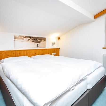 Bed and Breakfast Haus Christaldo Sankt Anton am Arlberg Esterno foto