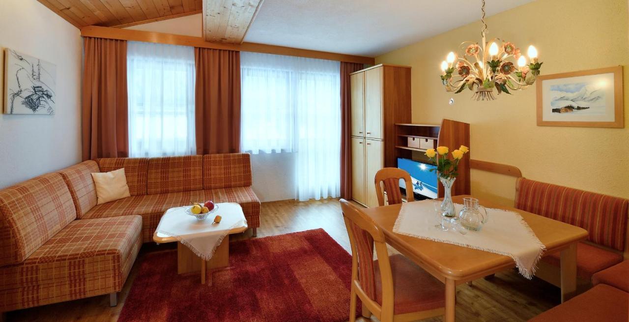 Bed and Breakfast Haus Christaldo Sankt Anton am Arlberg Esterno foto