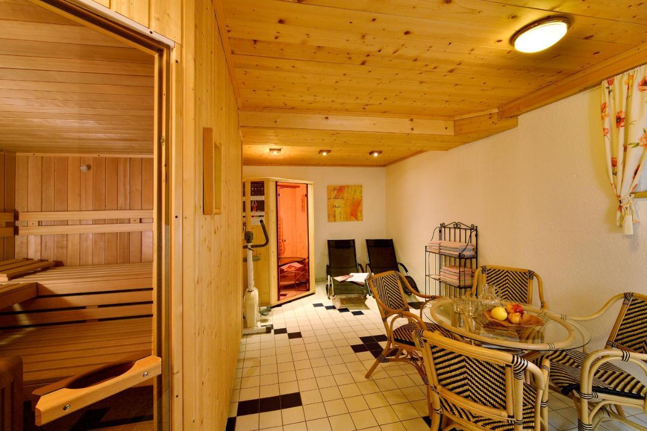 Bed and Breakfast Haus Christaldo Sankt Anton am Arlberg Esterno foto