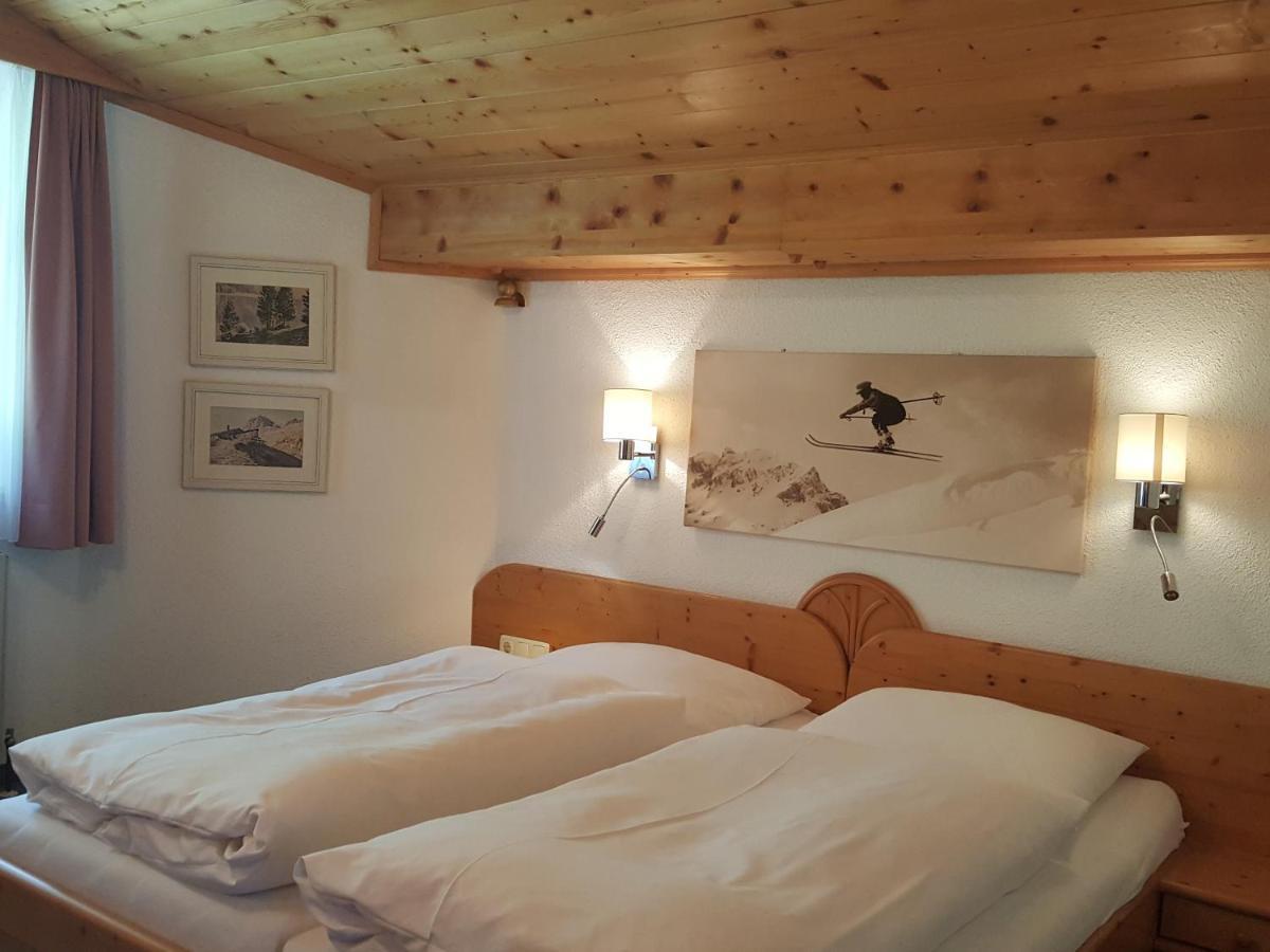 Bed and Breakfast Haus Christaldo Sankt Anton am Arlberg Esterno foto