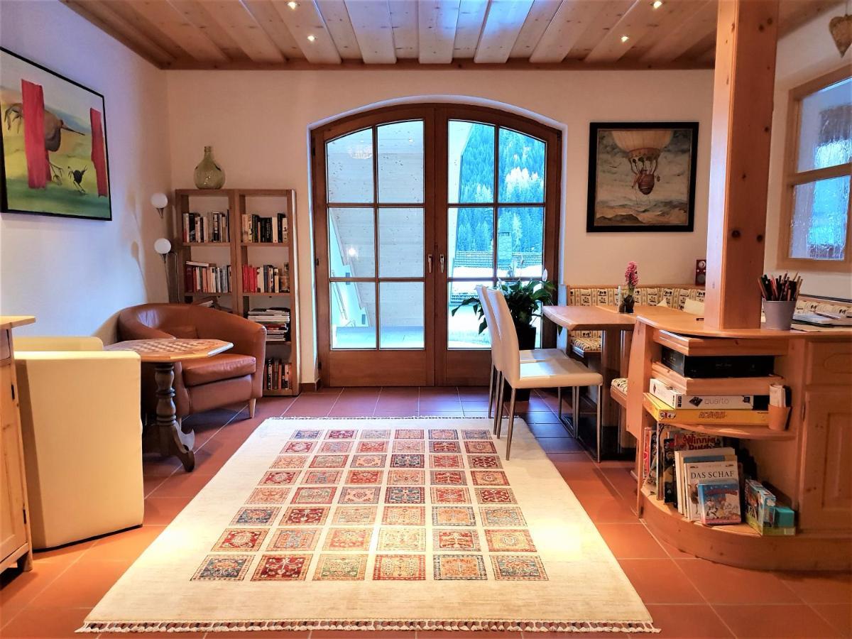 Bed and Breakfast Haus Christaldo Sankt Anton am Arlberg Esterno foto