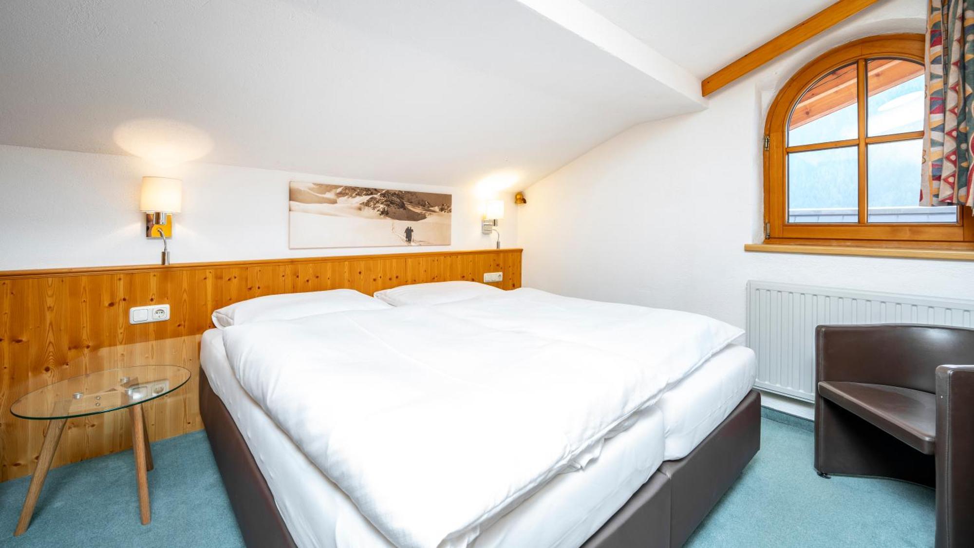 Bed and Breakfast Haus Christaldo Sankt Anton am Arlberg Esterno foto